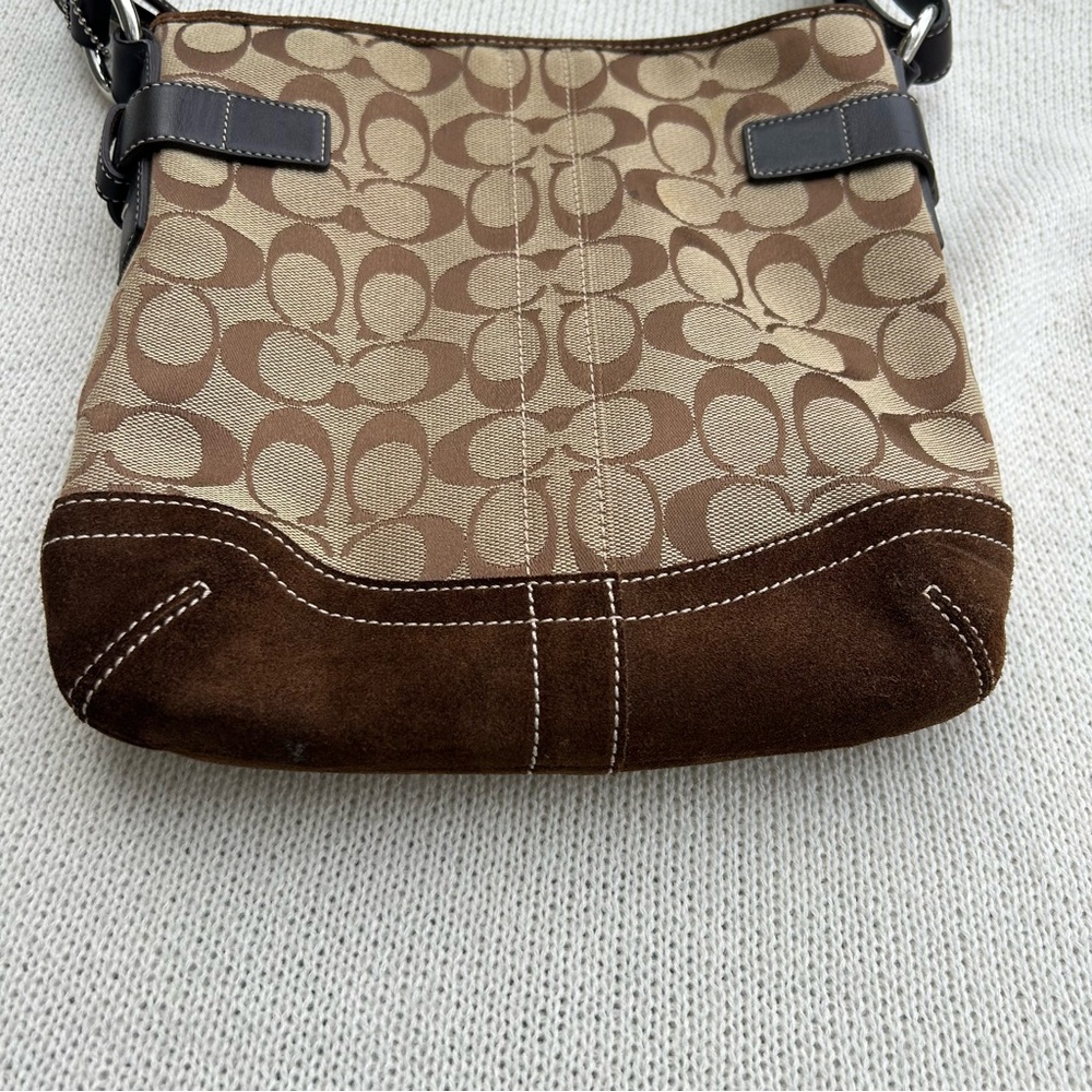 Vintage Coach Signature Shoulder Bag with Suede Bottom - Hobo bag